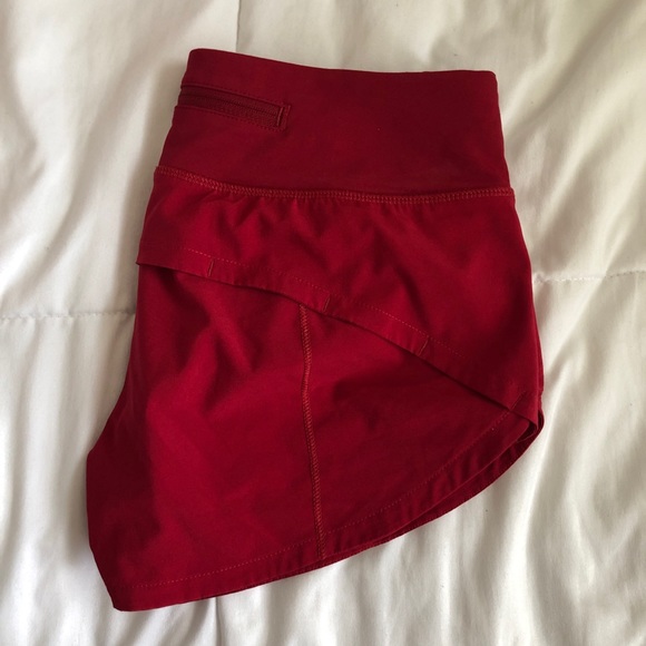lululemon shorts 2 - Picture 3 of 4